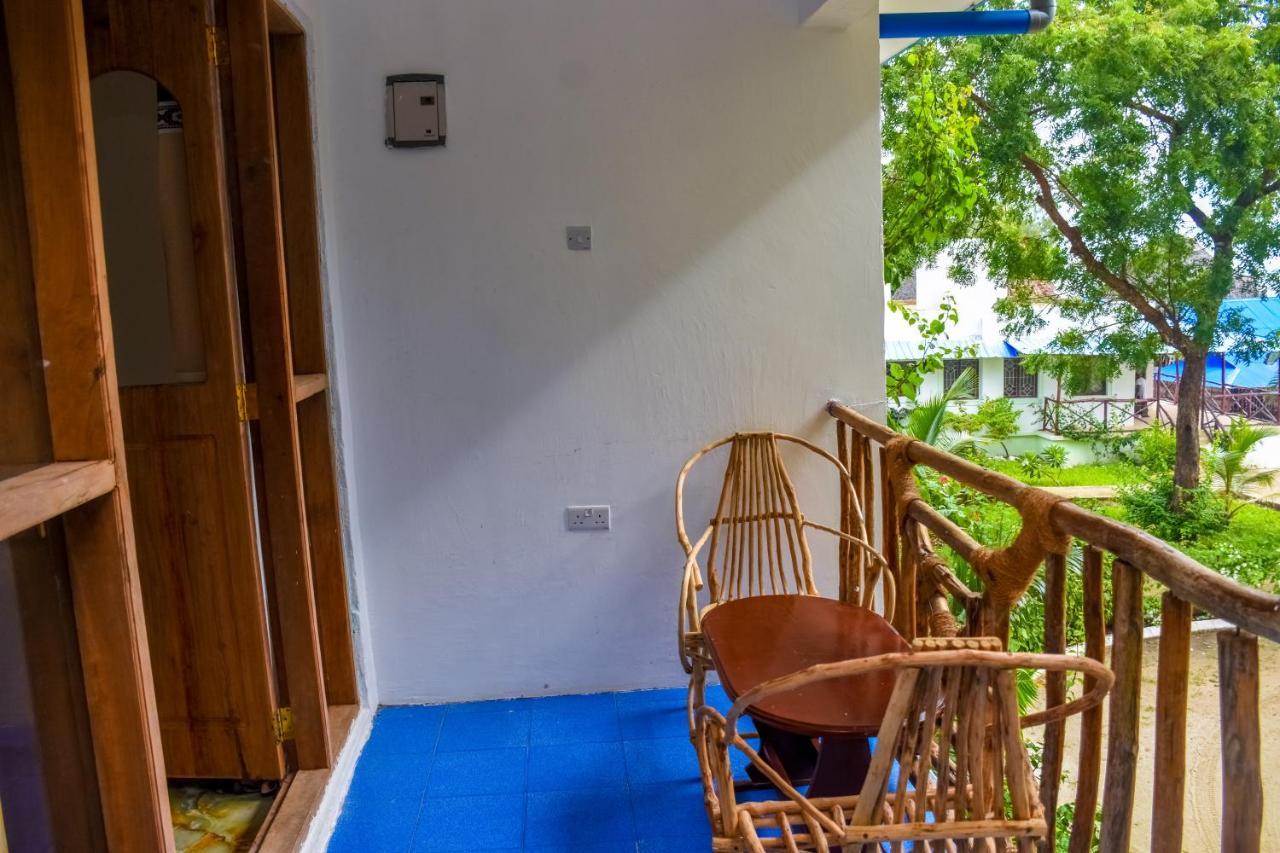 Elegante Zanzibar Marumbi